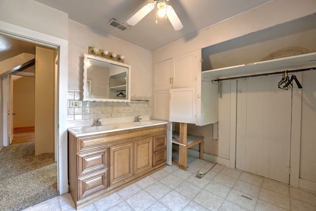 3800 38th St SE, Minot, ND 58701