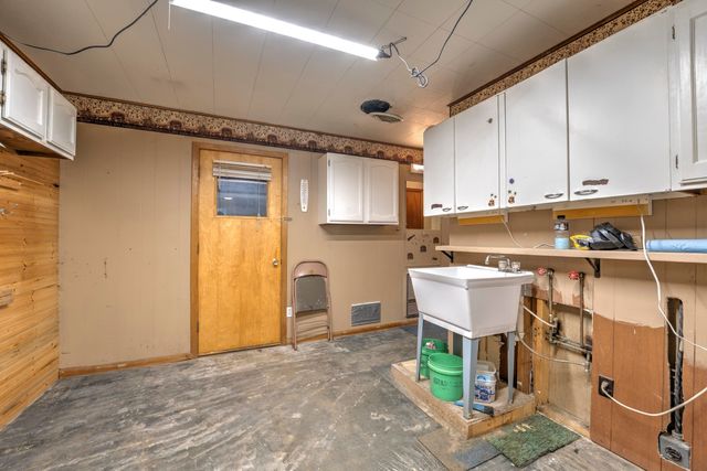 3800 38th St SE, Minot, ND 58701