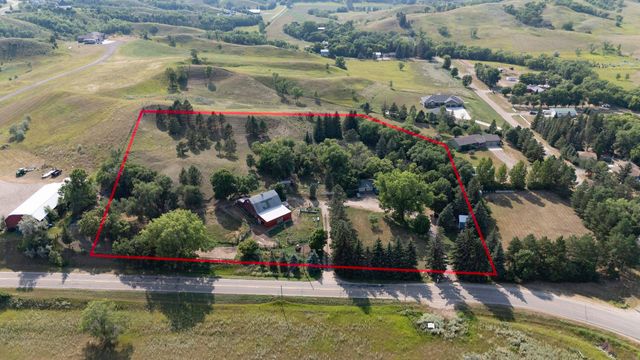 3800 38th St SE, Minot, ND 58701