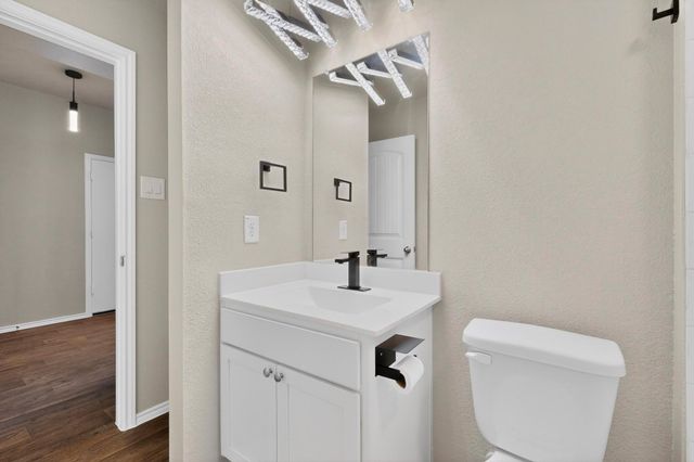 218 Sickle LOOP, Kyle, TX 78640