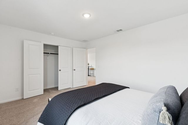 1010 S Oakhurst Drive, Dayton, TX 77535