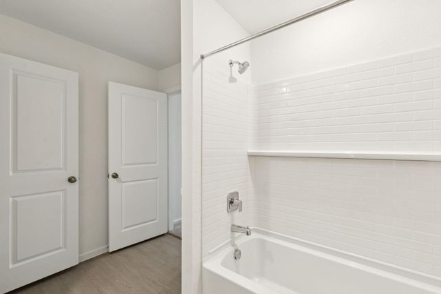 1010 S Oakhurst Drive, Dayton, TX 77535