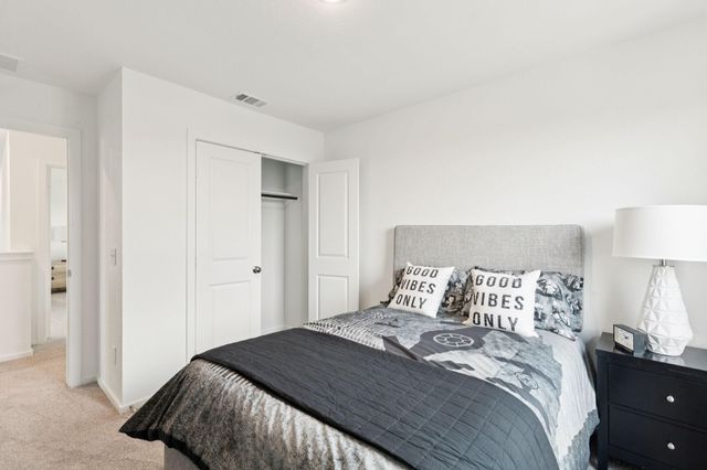 1010 S Oakhurst Drive, Dayton, TX 77535