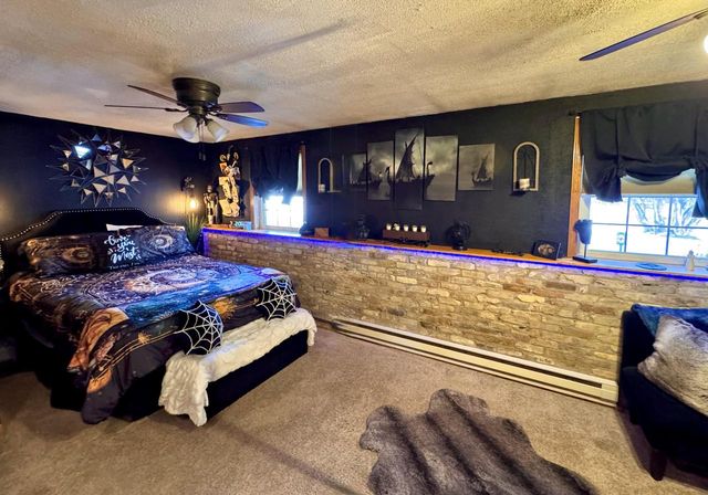 906 Villa Park DRIVE, West Bend, WI 53090