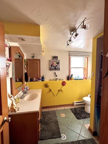 906 Villa Park DRIVE, West Bend, WI 53090