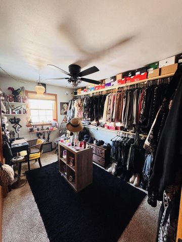 906 Villa Park DRIVE, West Bend, WI 53090