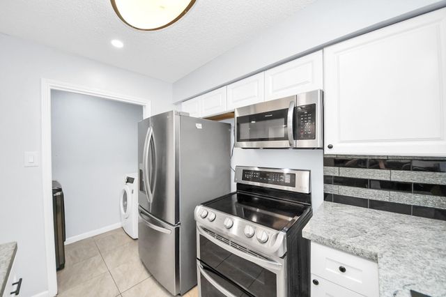9314 Westwood Village Drive 24, Houston, TX 77036