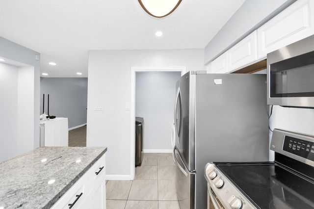 9314 Westwood Village Drive 24, Houston, TX 77036