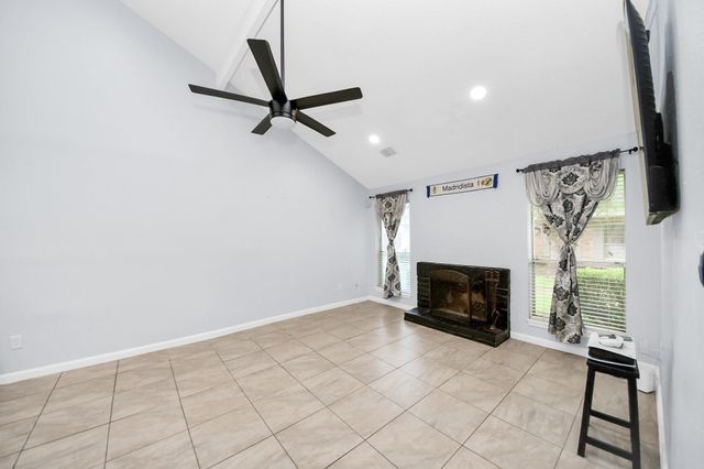 9314 Westwood Village Drive 24, Houston, TX 77036