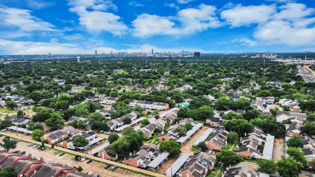 9314 Westwood Village Drive 24, Houston, TX 77036