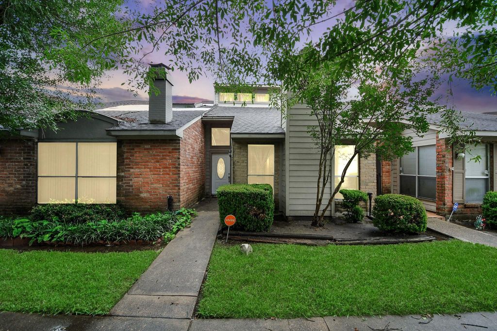 9314 Westwood Village Drive 24, Houston, TX 77036