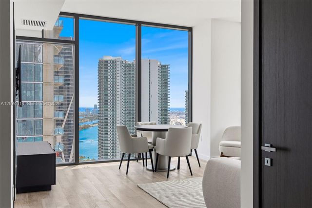 20 NE 11th 20 NE 11TH ST 4504, Miami, FL 33132