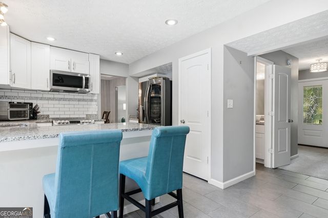 325 Ivy Mill Court, Roswell, GA 30076