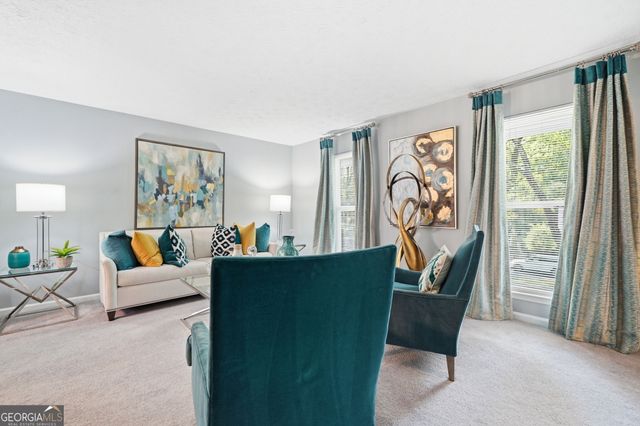 325 Ivy Mill Court, Roswell, GA 30076
