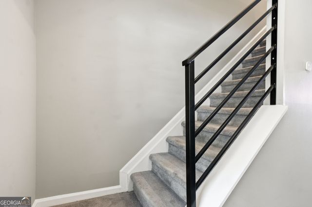 325 Ivy Mill Court, Roswell, GA 30076