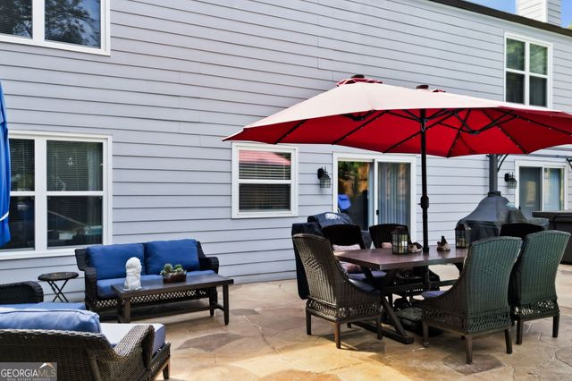 325 Ivy Mill Court, Roswell, GA 30076