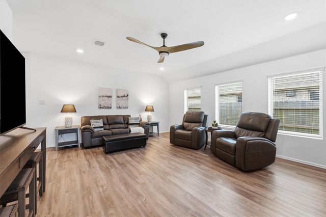 19036 Sonora Chase Drive, New Caney, TX 77357