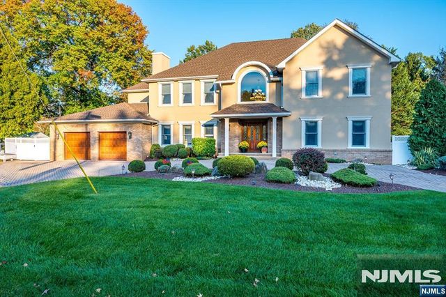 21 Stafford Road, Woodbridge, NJ 07067