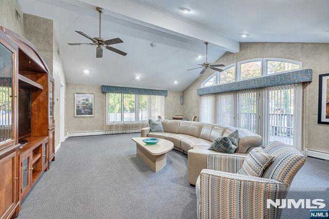 21 Stafford Road, Woodbridge, NJ 07067