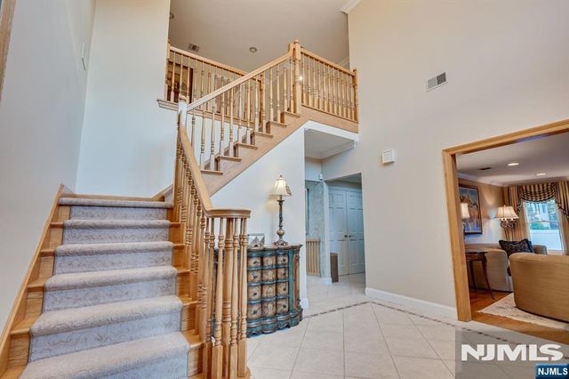 21 Stafford Road, Woodbridge, NJ 07067