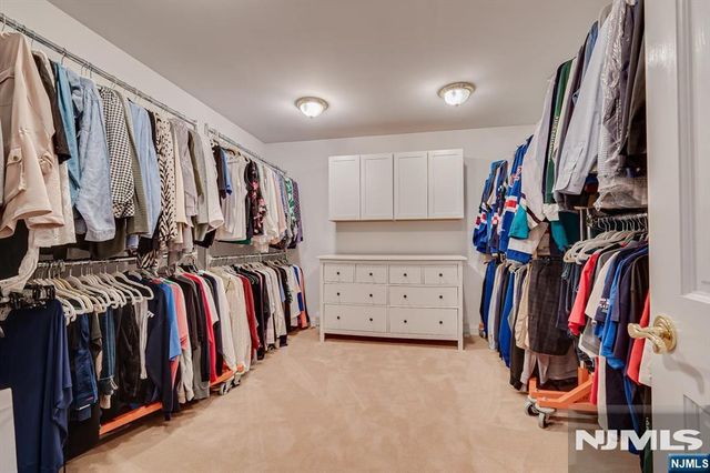 21 Stafford Road, Woodbridge, NJ 07067