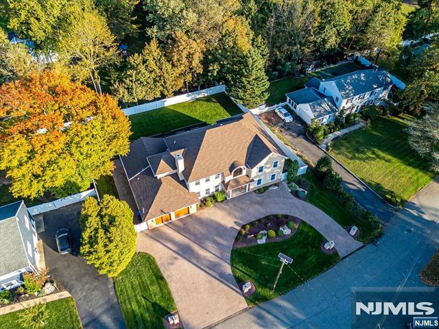 21 Stafford Road, Woodbridge, NJ 07067