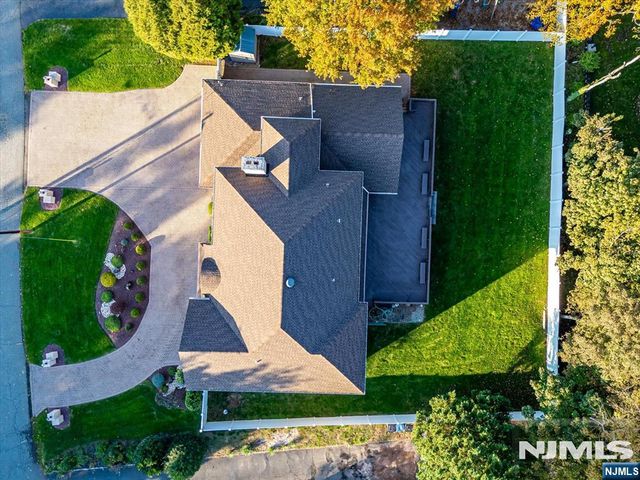 21 Stafford Road, Woodbridge, NJ 07067