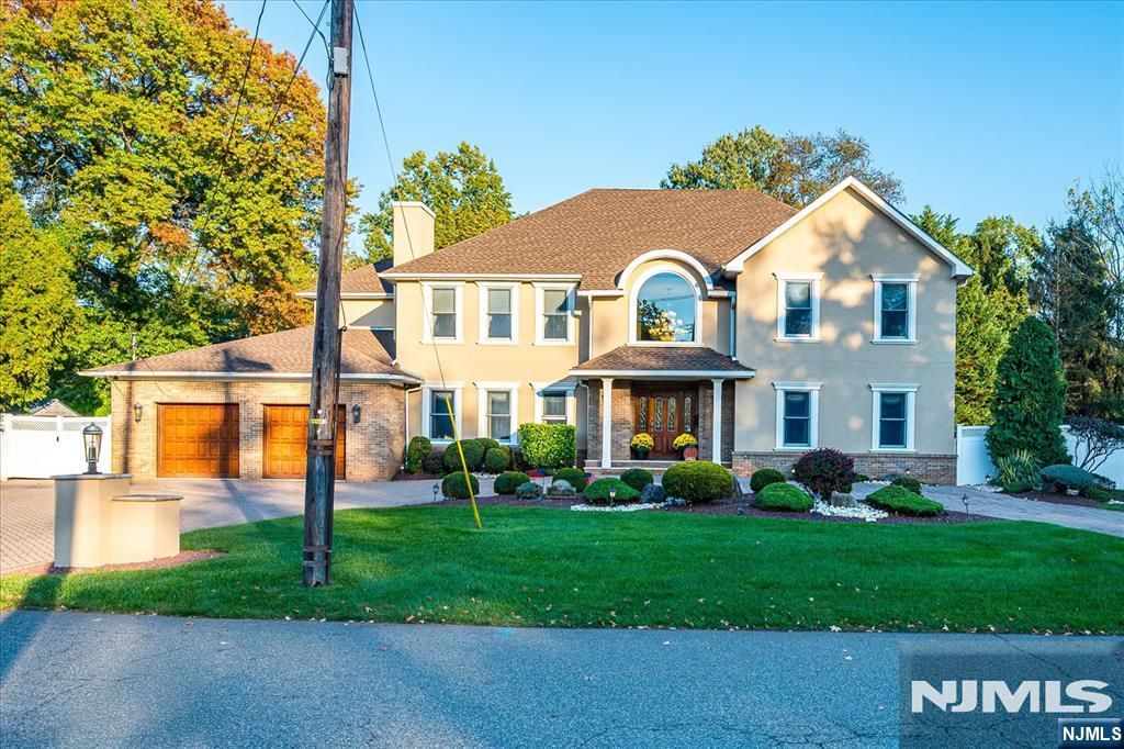 21 Stafford Road, Woodbridge, NJ 07067