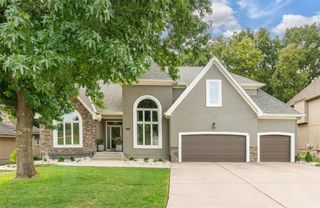 5416 NE Northgate Crossing, Lee's Summit, MO 64064