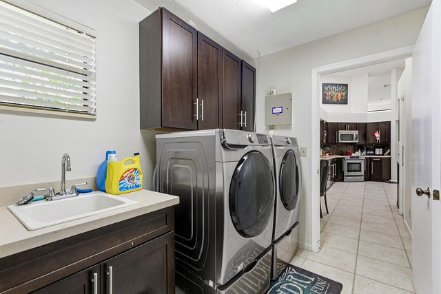 1120 Sand Drift Way A, West Palm Beach, FL 33411