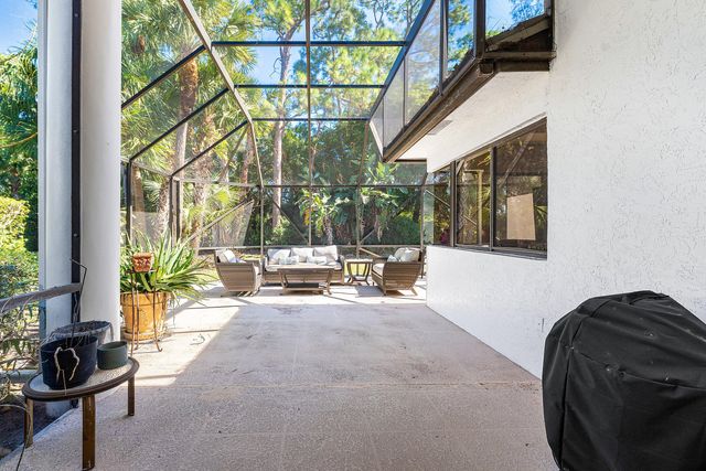 1120 Sand Drift Way A, West Palm Beach, FL 33411