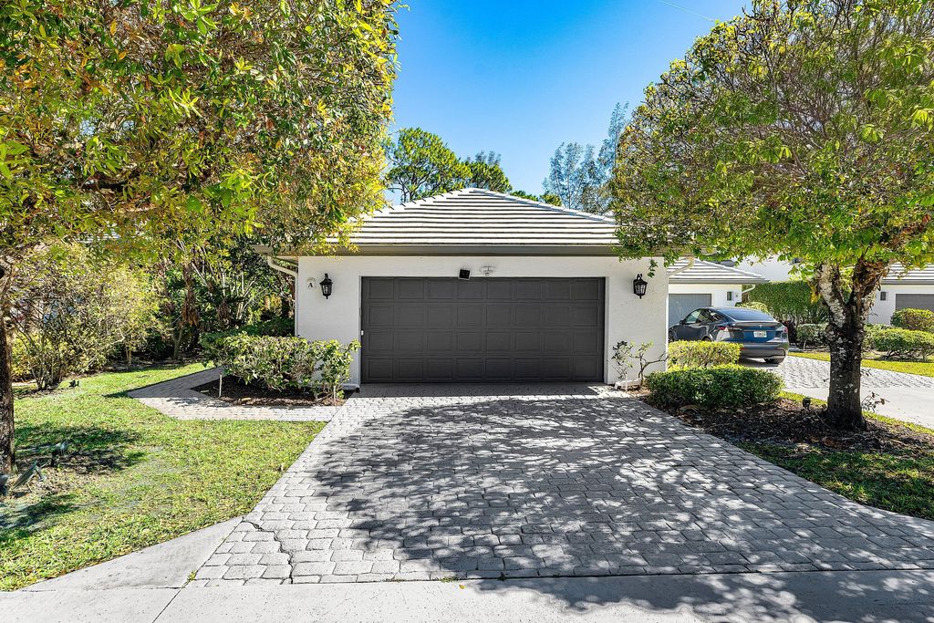 1120 Sand Drift Way A, West Palm Beach, FL 33411