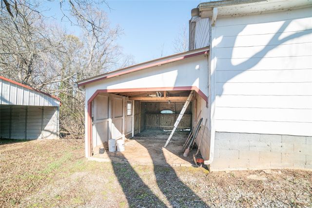 3219 US 70 Highway E, Morganton, NC 28655