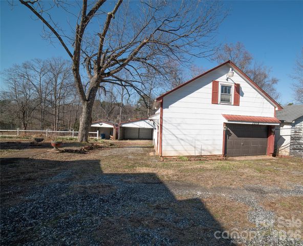 3219 US 70 Highway E, Morganton, NC 28655
