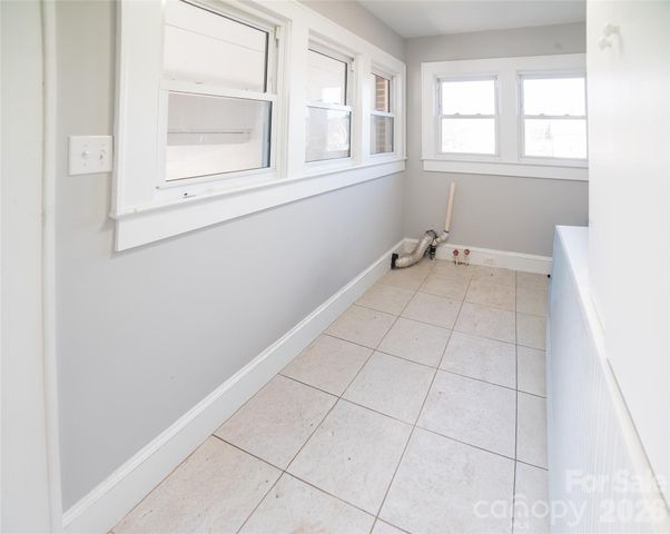 3219 US 70 Highway E, Morganton, NC 28655