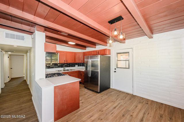 2971 N Richey Boulevard, Tucson, AZ 85716