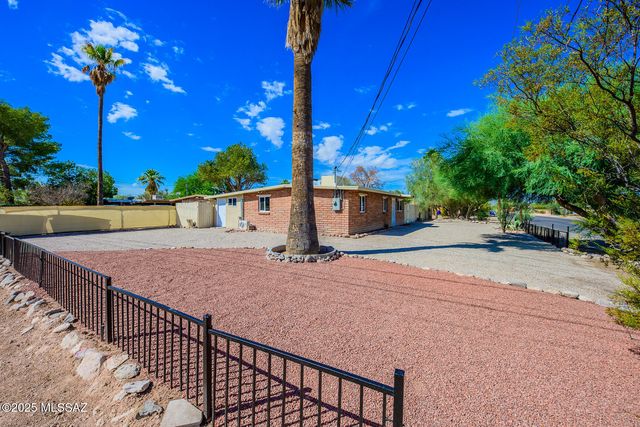 2971 N Richey Boulevard, Tucson, AZ 85716