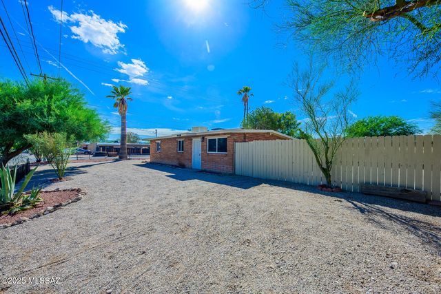 2971 N Richey Boulevard, Tucson, AZ 85716