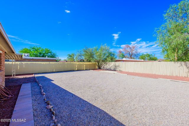2971 N Richey Boulevard, Tucson, AZ 85716
