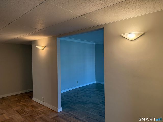 20 Outlook Avenue 102, West Hartford, CT 06119