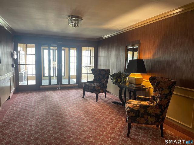 20 Outlook Avenue 102, West Hartford, CT 06119