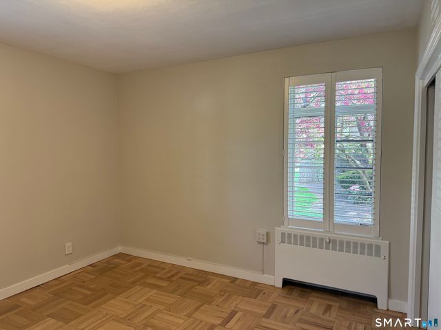 20 Outlook Avenue 102, West Hartford, CT 06119