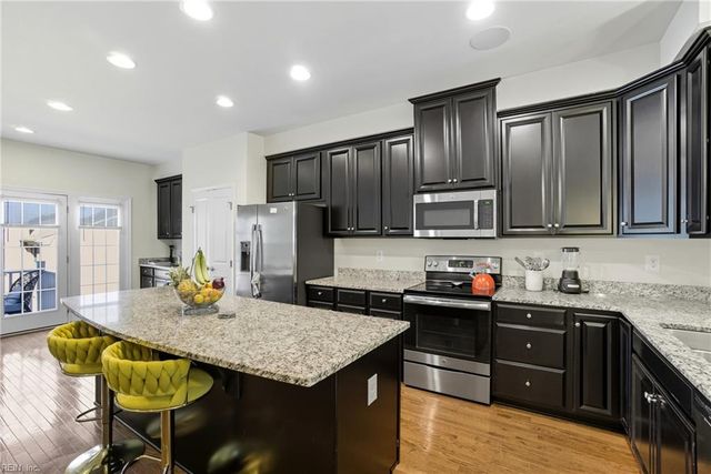 315 W Constance Rd Unit 320, Suffolk, VA 23434