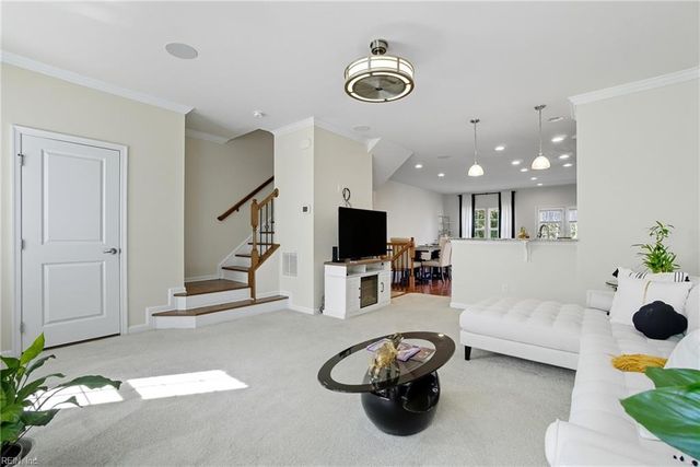 315 W Constance Rd Unit 320, Suffolk, VA 23434