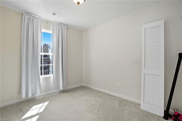 315 W Constance Rd Unit 320, Suffolk, VA 23434