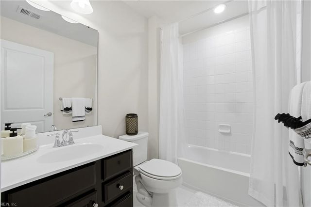 315 W Constance Rd Unit 320, Suffolk, VA 23434