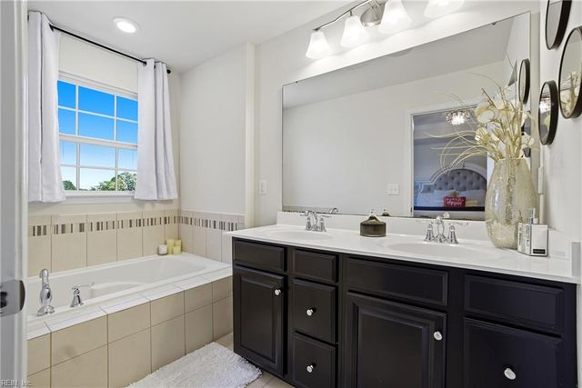 315 W Constance Rd Unit 320, Suffolk, VA 23434