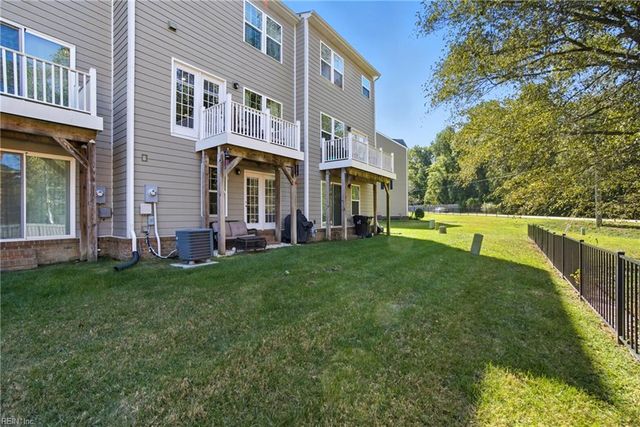 315 W Constance Rd Unit 320, Suffolk, VA 23434