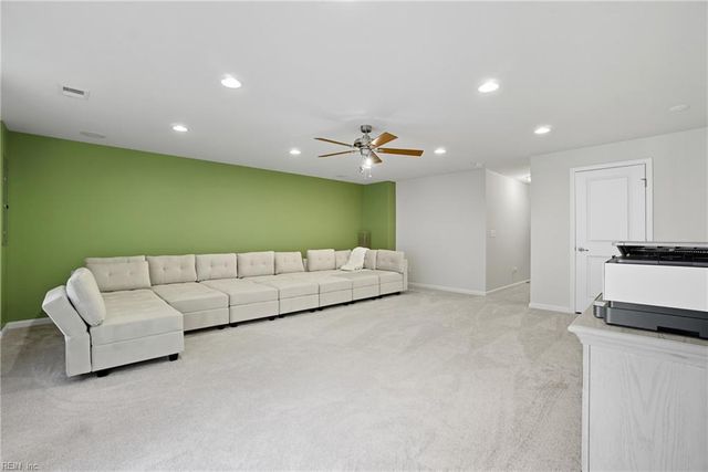 315 W Constance Rd Unit 320, Suffolk, VA 23434