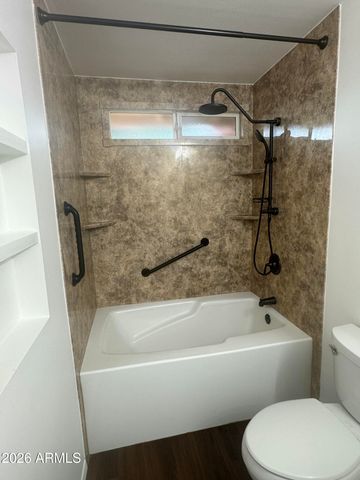 9512 N 67TH Lane, Peoria, AZ 85345